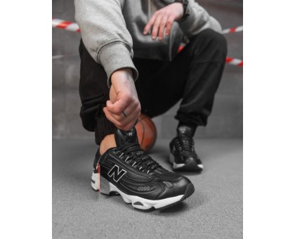 Кросівки New Balance 1000 Black-White – свобода руху та стильний комфорт