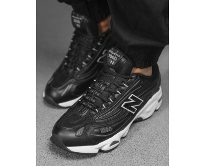 Кросівки New Balance 1000 Black-White – свобода руху та стильний комфорт