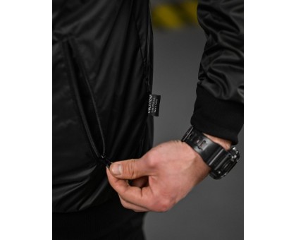 Вітрівка Oblivion Defensive Black – надійний захист у будь-яку погоду Вітрівка Oblivion Defensive Black – надійний захист у будь-яку погоду