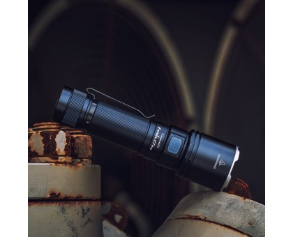 Ручний ліхтар Fenix C7 Pro (4600 лм, IP68, магніт)