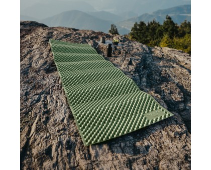 Килимок складаний IXPE Naturehike 195x60см: Тепло та комфорт для туриста