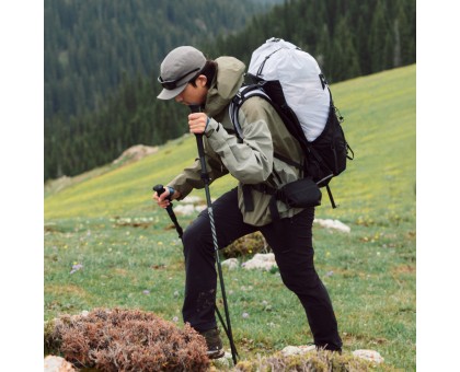 Рюкзак туристичний Naturehike Helium 40 л, чорний L – готовий до пригод!