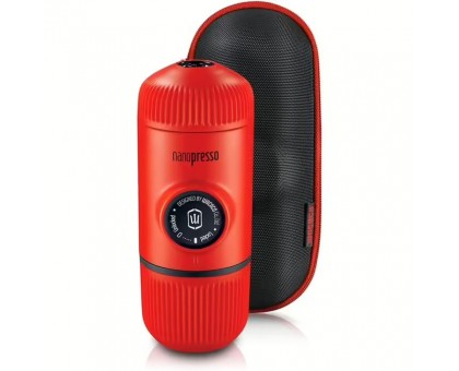 Портативна еспресо-кавоварка Wacaco Nanopresso червона з чохлом Портативна еспресо-кавоварка Wacaco Nanopresso червона з чохлом