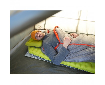 Flextail Tiny Slleeping Pad R03 AVS – зелений самонадувний килимок для комфорту