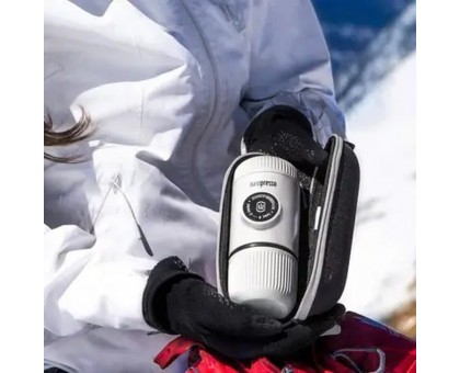 Портативна еспресо-кавоварка Wacaco Nanopresso біла з чохлом Портативна еспресо-кавоварка Wacaco Nanopresso біла з чохлом