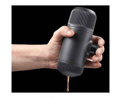 Wacaco Nanopresso сіра: Портативна еспресо-кавоварка з чохлом Wacaco Nanopresso сіра: Портативна еспресо-кавоварка з чохлом