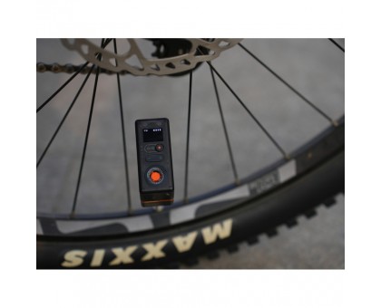 Flextail Tiny Tire Pump ACS: Міні насос + Задня фара для велосипеда