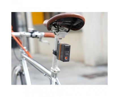 Flextail Tiny Tire Pump ACS: Міні насос + Задня фара для велосипеда