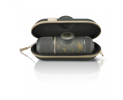 Портативна еспресо-кавоварка Wacaco Nanopresso темно-сіра з чохлом Портативна еспресо-кавоварка Wacaco Nanopresso темно-сіра з чохлом