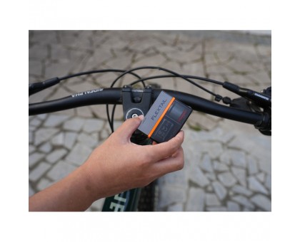 Flextail Tiny Tire Pump ACS: Міні насос + Задня фара для велосипеда
