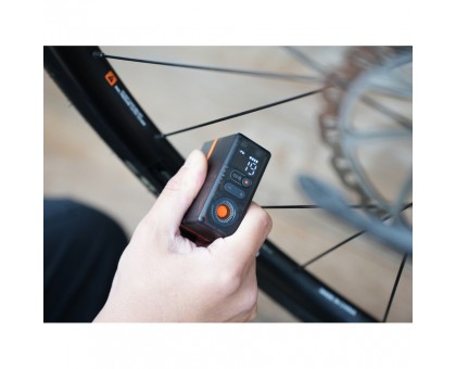 Flextail Tiny Tire Pump ACS: Міні насос + Задня фара для велосипеда