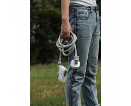 Портативний душ Flextail Max Shower білий: насос на акумуляторі