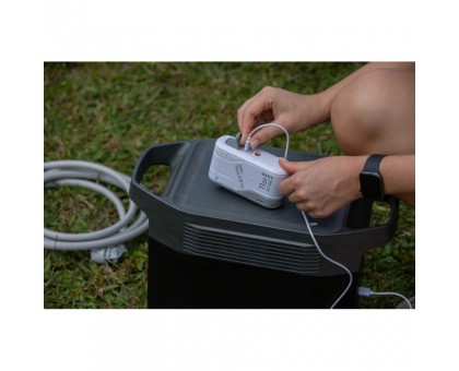 Портативний душ Flextail Max Shower білий: насос на акумуляторі