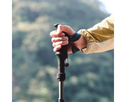 Надійна трекінгова палиця Naturehike CNK2450DS013 чорна 103-120 см