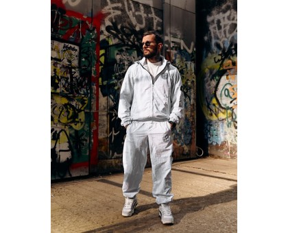 Stone Island Submariner White: Спортивний Костюм для Стильних Чоловіків