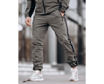 Чоловічий спортивний костюм Apachi Black-Khaki: стрейчева плащівка для активних