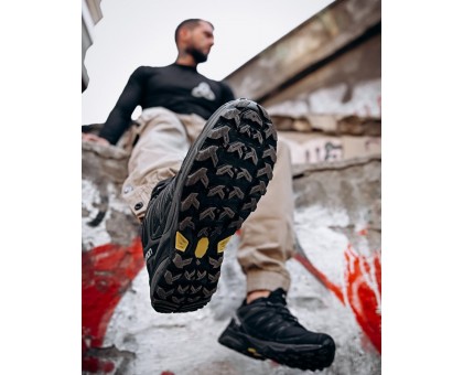 Кросівки Salomon Speed Cross Black: Швидкість, зчеплення, комфорт Кросівки Salomon Speed Cross Black: Швидкість, зчеплення, комфорт