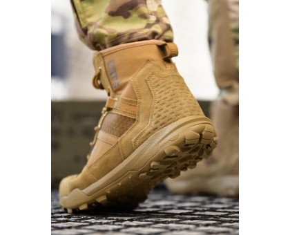 Тактичні черевики 5.11 Midle Tactical Boot Coyote. Водонепроникні, комфортні.