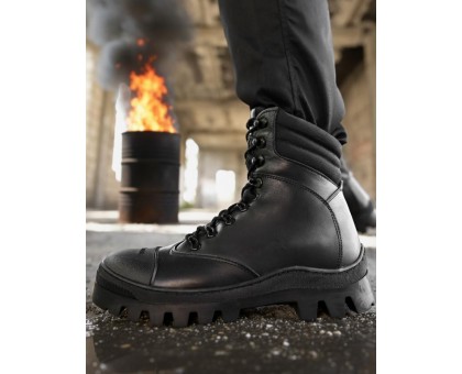 Ice Accesses Black: Зимові берці для тепла, захисту та комфорту.