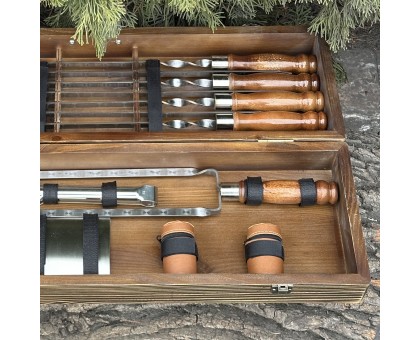 Елітний подарунковий набір "Козак" світла текстура: шампури та аксесуари