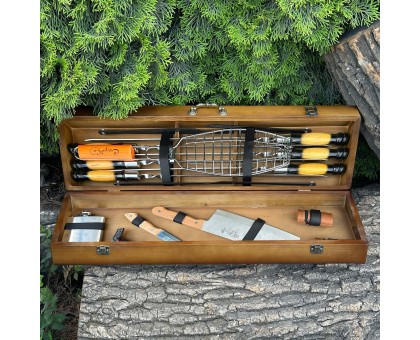 Подарунковий набір Майстер BBQ темний: Шампури з дуба в дерев'яному кейсі