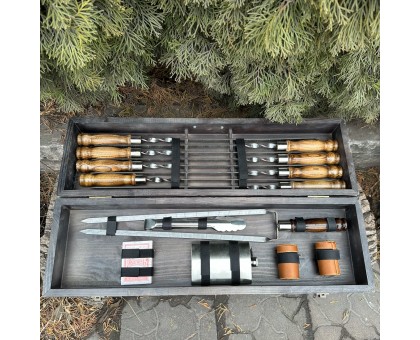 Подарунковий набір Козак: шампури з нержавіючої сталі та дуба для грилю