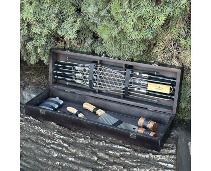 Подарунковий набір Майстер BBQ: шампури для гриля в дерев'яному кейсі