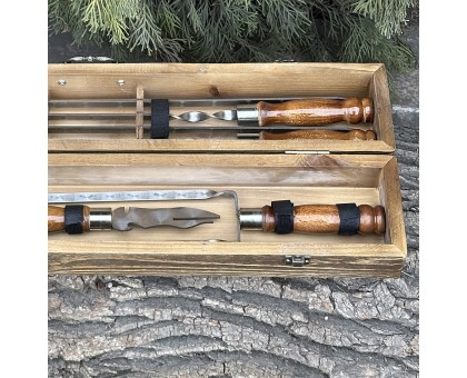 Подарунковий набір ШашлиКейс: шампури для шашлику з дуба в кейсі