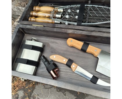 Подарунковий набір для гриля Майстер BBQ: шампури, ніж у кейсі