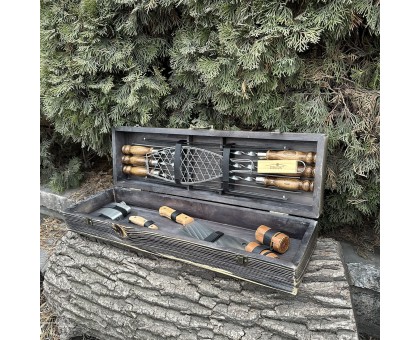 Подарунковий набір для гриля Майстер BBQ: шампури, ніж у кейсі