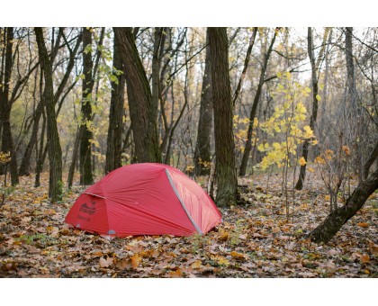 Намет Tramp Cloud 2 Si TRT-092-red: червоний двомісний намет для туризму