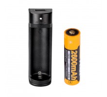 Зарядний пристрій Fenix ARE-X1 + акумулятор Fenix2600mAh