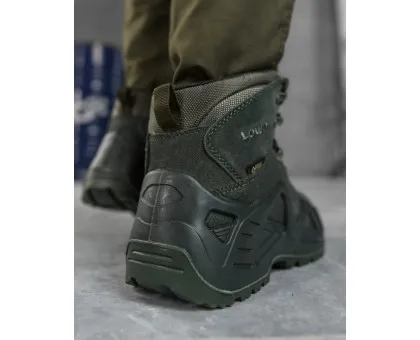 Демісезонні тактичні черевики Lowa Zephyr GTX® MID CF Olive Демісезонні тактичні черевики Lowa Zephyr GTX® MID CF Olive