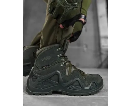 Демісезонні тактичні черевики Lowa Zephyr GTX® MID CF Olive Демісезонні тактичні черевики Lowa Zephyr GTX® MID CF Olive