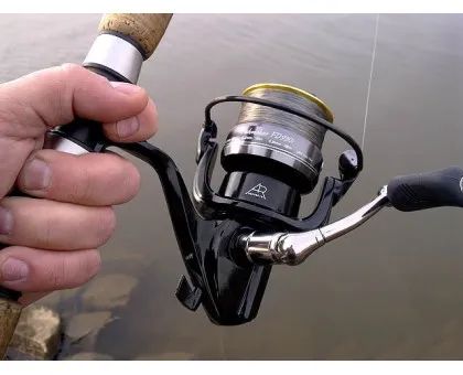 Спінінгова котушка Dragon Fishmaker FD935i Спінінгова котушка Dragon Fishmaker FD935i