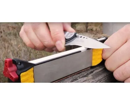 Work Sharp керамічний стрижень 5-1 / 8 "3 Step Ceramic Rod для гострила Guided Field Work Sharp керамічний стрижень 5-1 / 8 "3 Step Ceramic Rod для гострила Guided Field